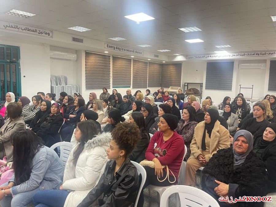 العرض الاول لمسرحية عائشة في شعب موندراما للفنانة لينا فاعور 